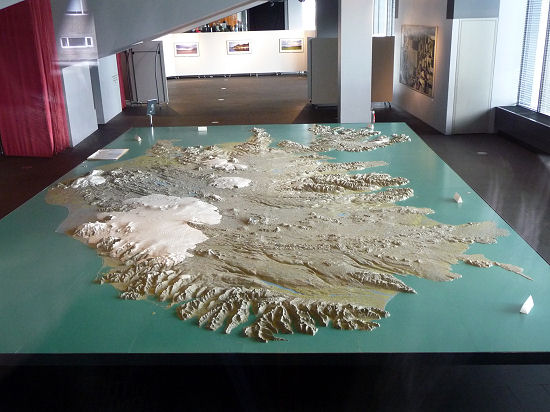3D-Relief von Island im Rathaus von Reykjavik