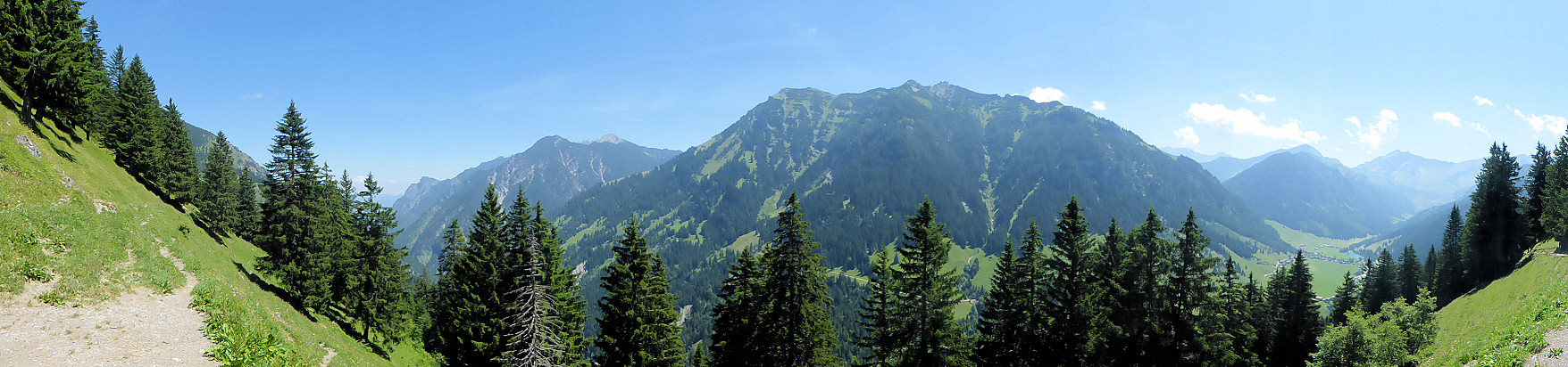 Panorama - View into Samina Valley (left), into Valüna Valley (right) and the Schönberg in der middle